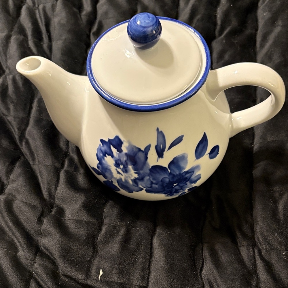 Cracker Barrel Blue and White Floral Teapot